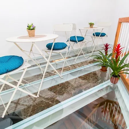 Le Bed and Breakfast