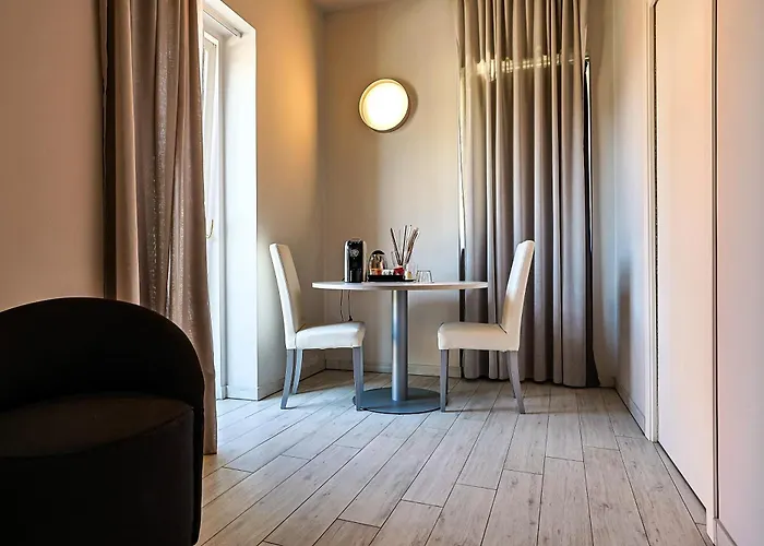 Le 住宿加早餐酒店 4*